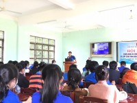 Đoàn trường THPT Nông Sơn tổ chức bồi dưỡng lý luận chính trị  và triển khai Luật Thanh niên cho học sinh
