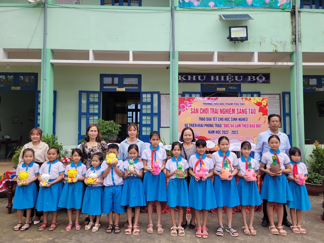 Trường Tiểu học Phạm Phú Thứ tổ chức hoạt động trải nghiệm sáng tạo cho học sinh