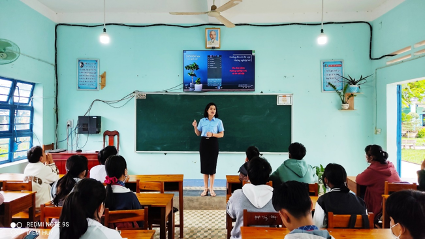 Chương trình “Tuổi trẻ Việt Nam - Rèn đức, luyện tài, dẫn dắt tương lai và triển khai ứng dụng hướng nghiệp LWL”