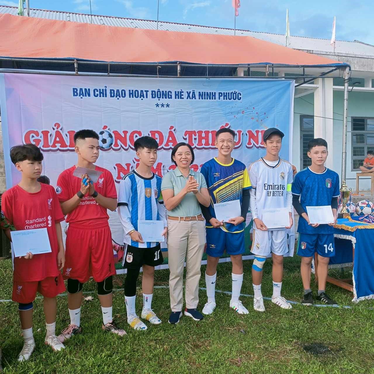 Ninh Phước tổ chức Giải bóng đá Mini nam cho các em thiếu nhi