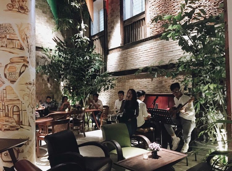 Bason Cafe - Quán cafe acoustic ở Sài Gòn