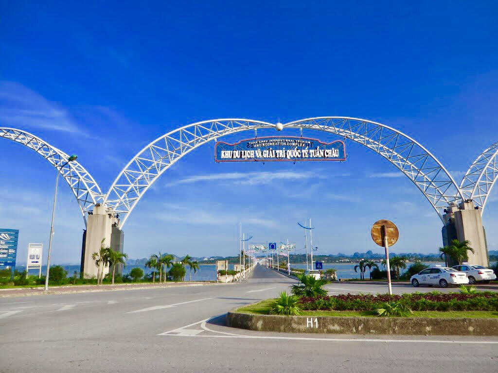 Những phương tiện di chuyển đến đảo Tuần Châu