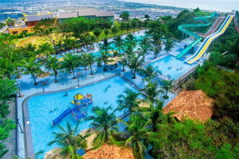 carmelina beach resort 20