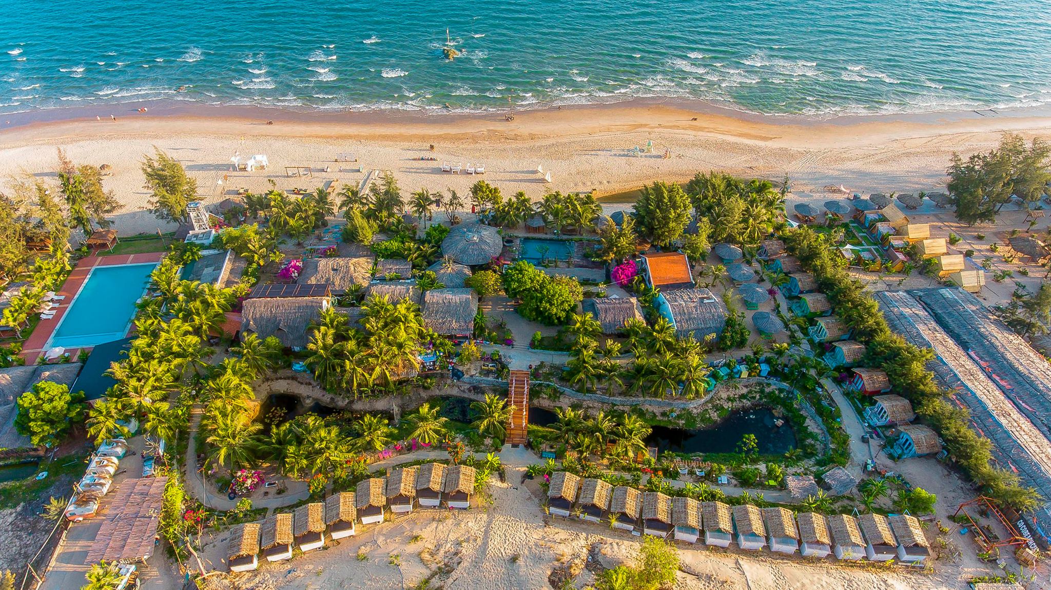 Review Coco Beach Lagi Bình Thuận - Xứ sở đầy màu sắc