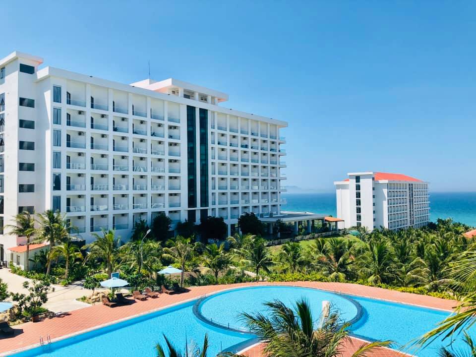 golden peak resort spa 1