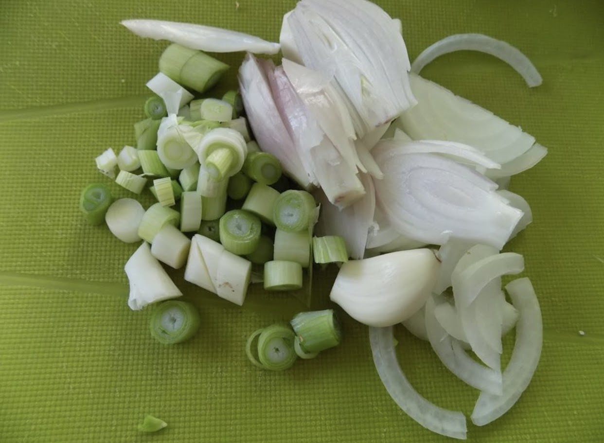 nguyên liệu nấu phở bò 2