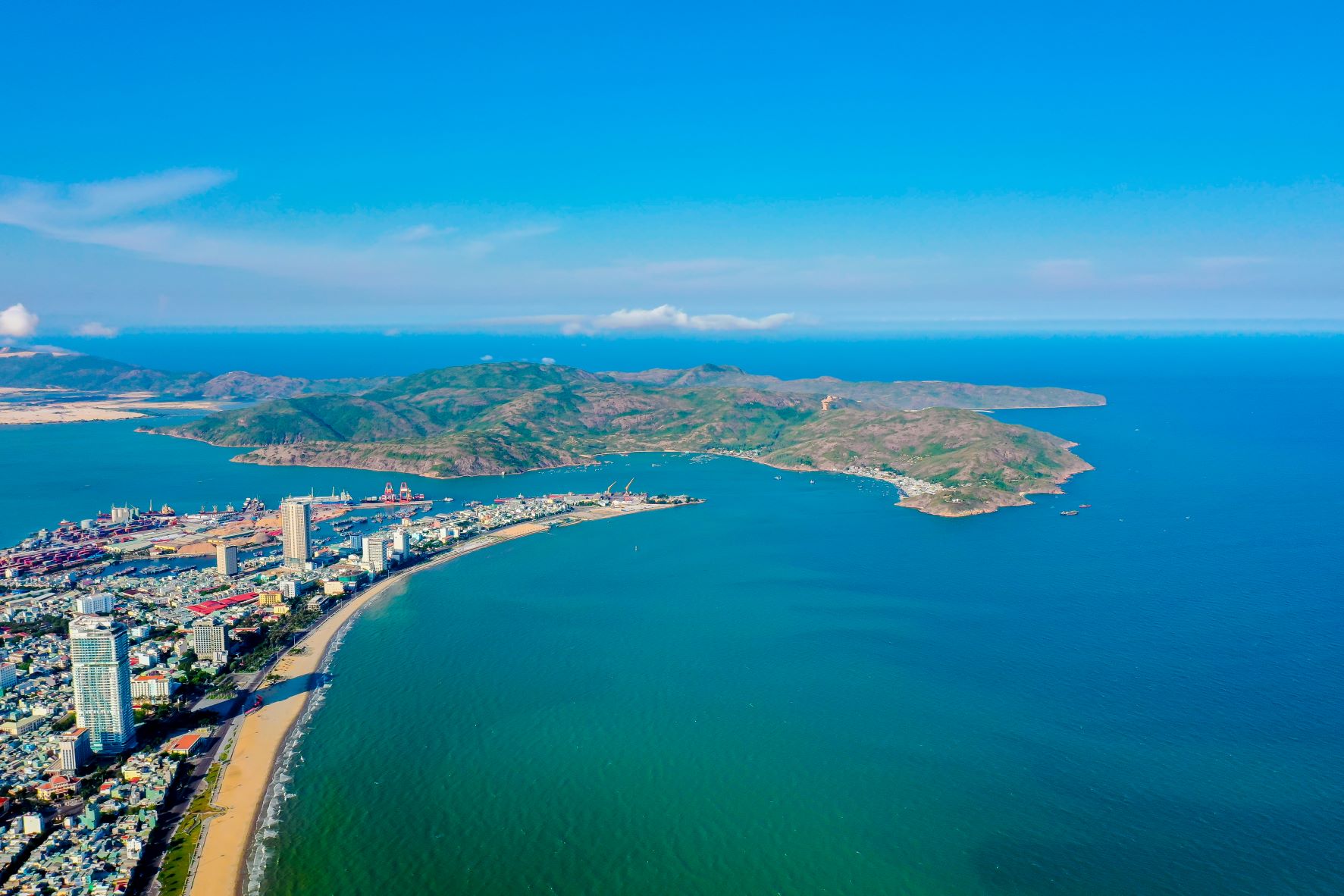 nha hang hai san quy nhon 1