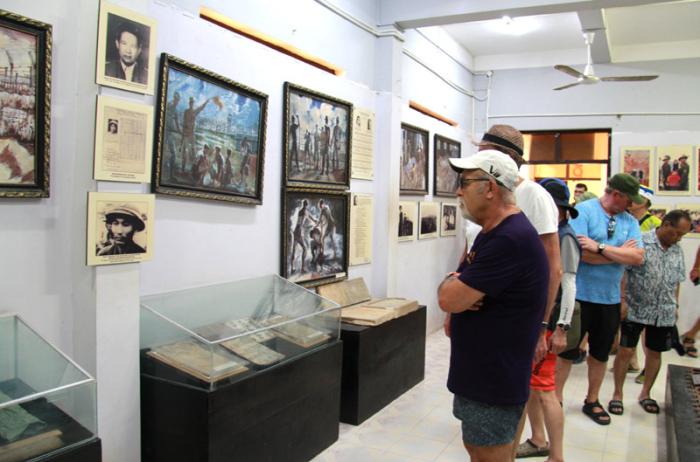 nhà tù phú quốc
