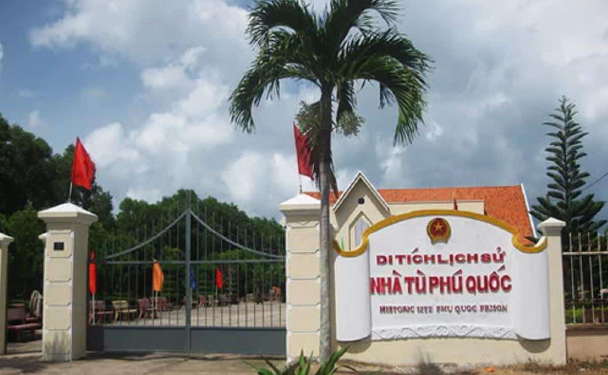 nhà tù phú quốc