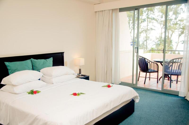 Novotel Mũi Né - Cung điện Disney dọc bờ biển