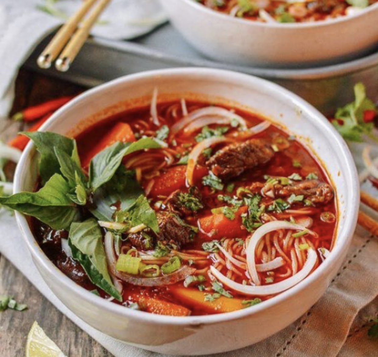 phở bò sốt vang