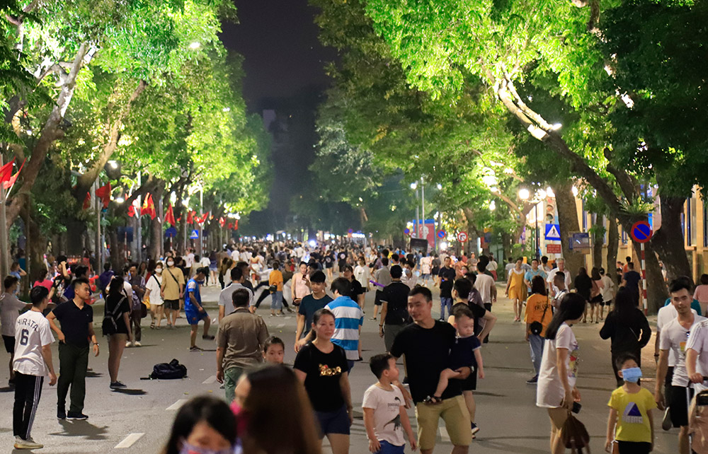 Phố đi bộ Hà Nội