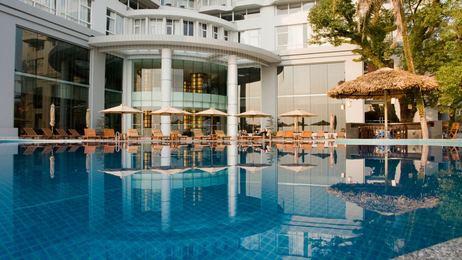 resort ha long 10