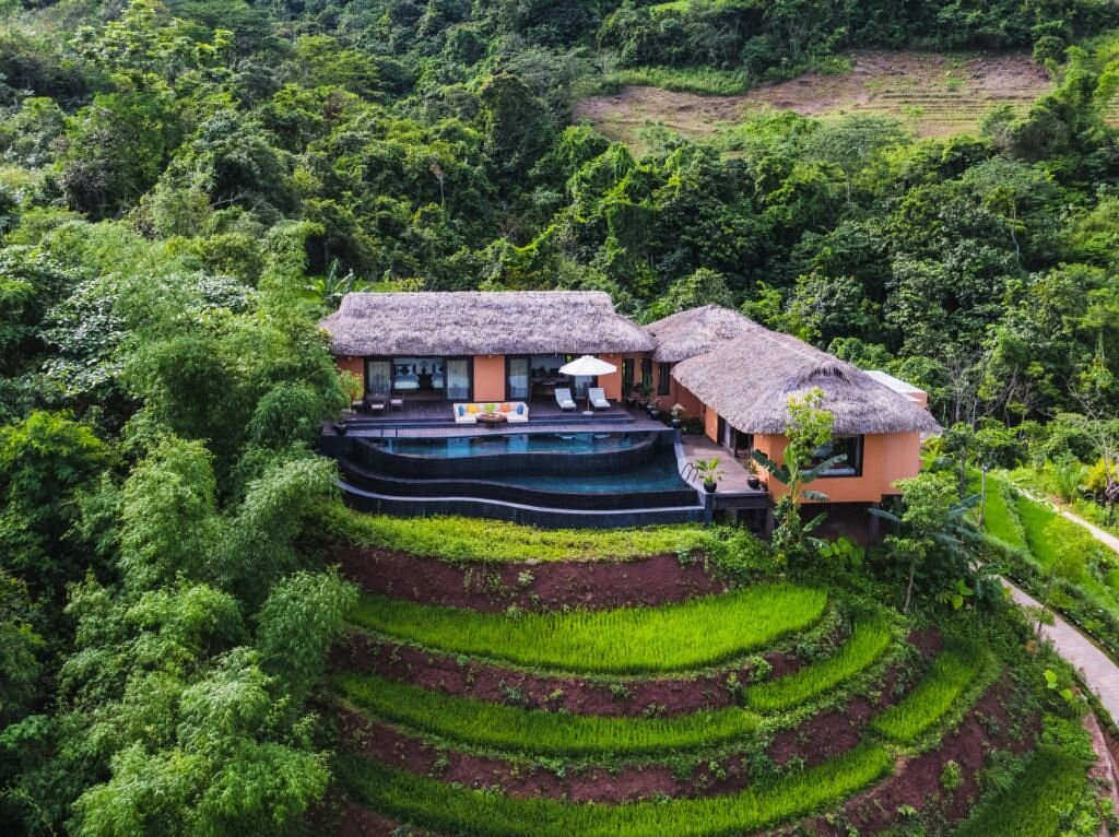 Top 15 resort Hòa Bình Mai Châu có hồ bơi view thung lũng