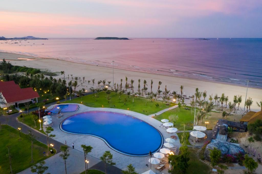Top 10 Resort Phú Yên sát biển sang trọng chuẩn 4-5 sao