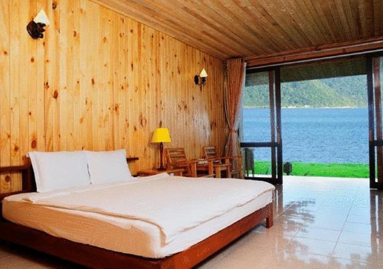tan son nhat con dao resort 5