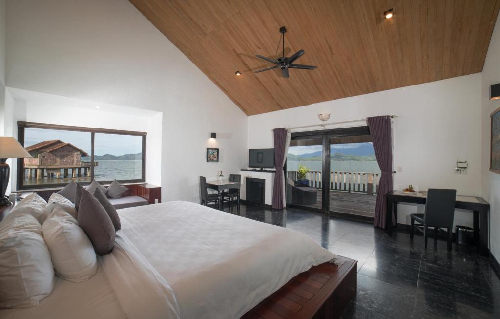 vedana lagoon resort spa 12