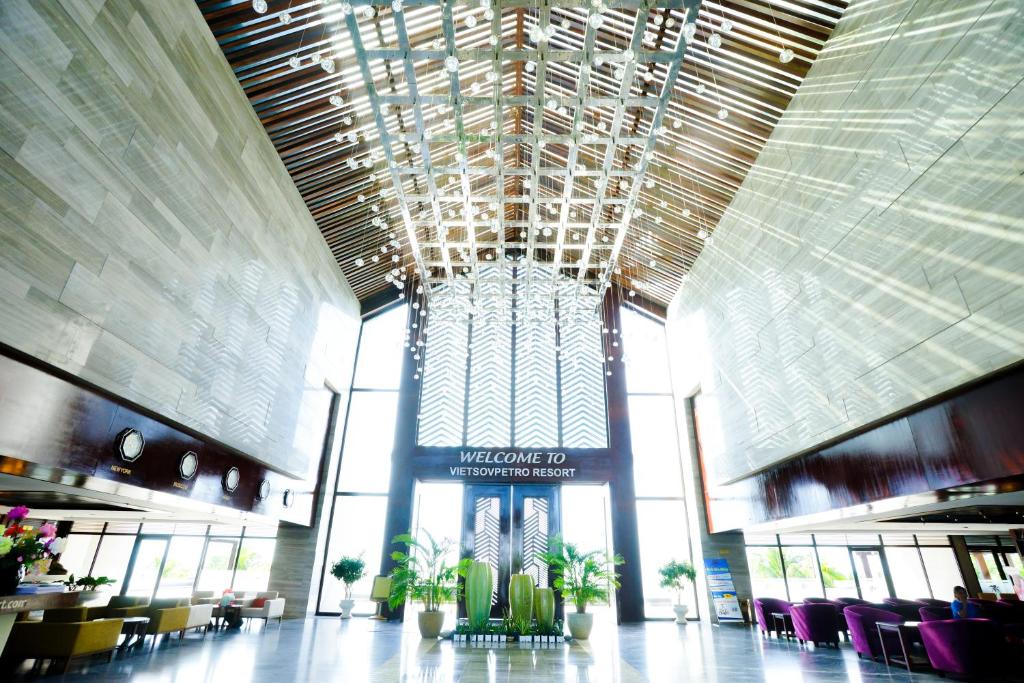 Vietsovpetro Resort - Vẻ đẹp ngọc ngà cạnh biển Hồ Tràm