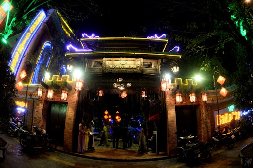 cafe sân vườn Đà Nẵng - Không gian xưa cafe