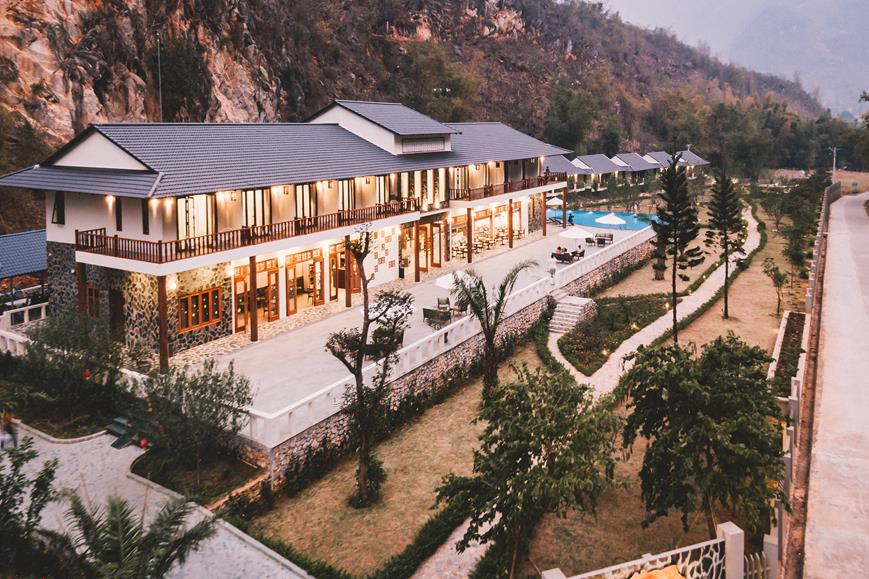 Top 15 resort Hòa Bình Mai Châu có hồ bơi view thung lũng