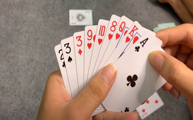 Mẹo Chơi Tiến Lên Miền Nam Hiệu Quả Từ Các Cao Thủ