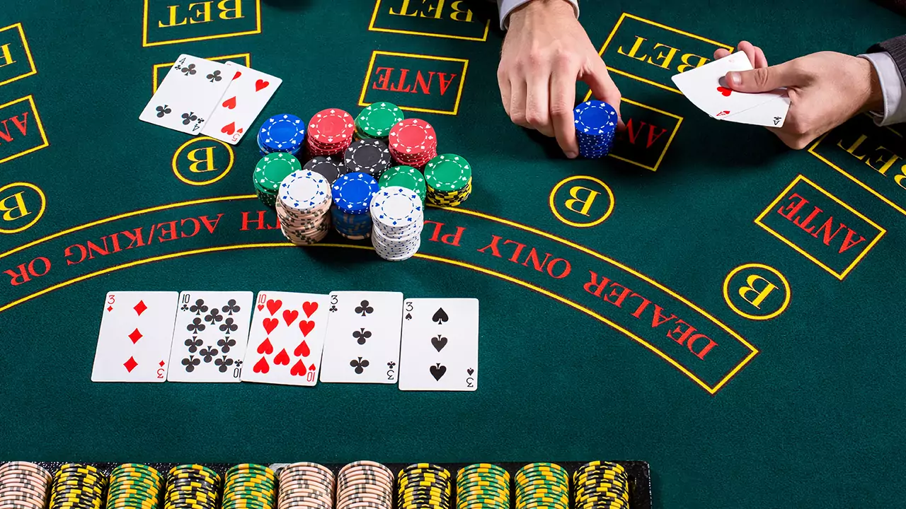 Hướng Dẫn Cách Chơi Poker Chi Tiết Từ A - Z Cho Người Mới
