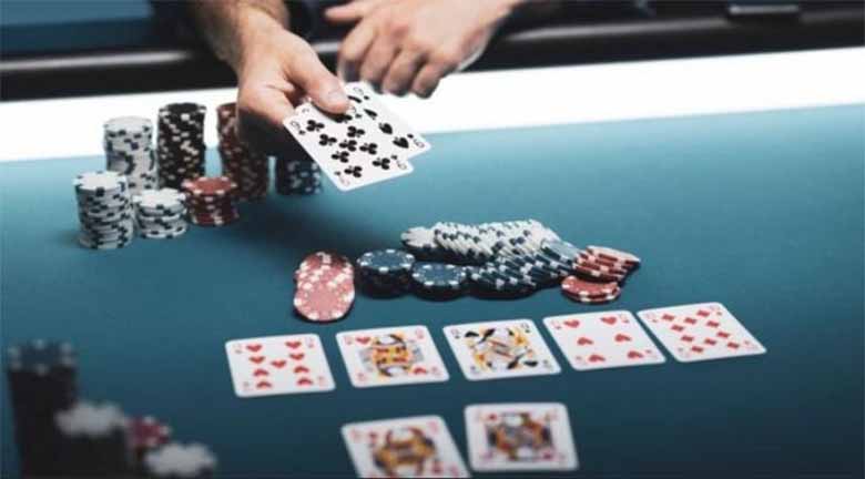 Luật chơi và chiến lược chơi Poker giúp bạn chiến thắng mọi lúc