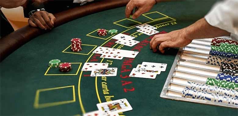 Luật chơi và chiến lược chơi Poker giúp bạn chiến thắng mọi lúc
