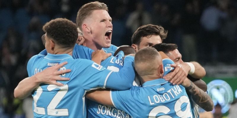 Naples và câu chuyện cổ tích ở Serie A