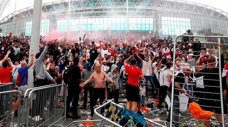 Hooligan là gì? Tìm hiểu thuật ngữ "hooligan" trong bóng đá