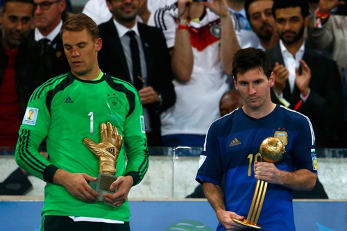 Manuel Neuer đoạt Găng tay vàng World Cup 2014: Thêm