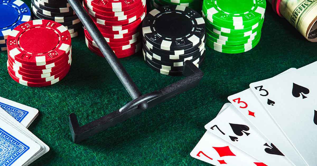 Rake trong poker là gì và ảnh hưởng tiền thắng như thế nào?