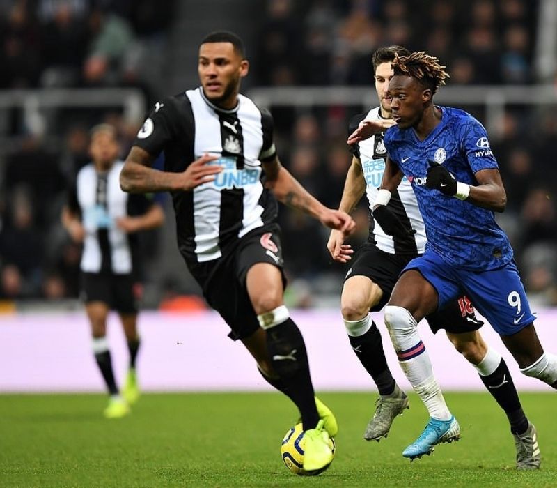 Sự nghiệp cầu thủ Isaac Hayden tại Newcastle United