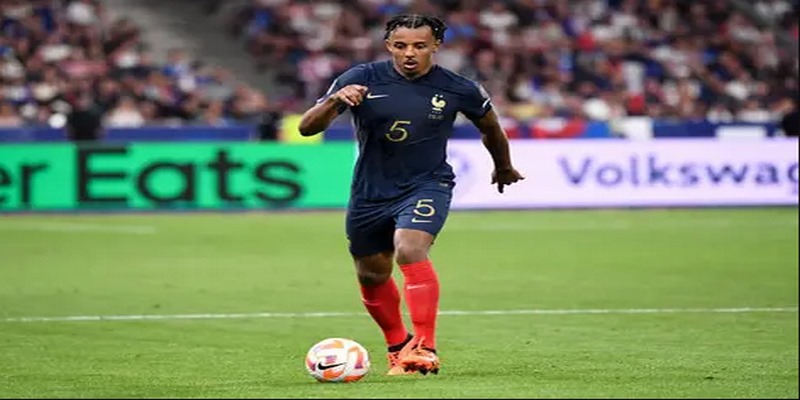 Tiểu Sử Cầu Thủ Jules Kounde - 129pps