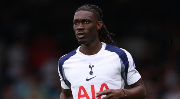 Bị HLV Thomas Frank gạch tên, Yves Bissouma sắp chia tay Tottenham