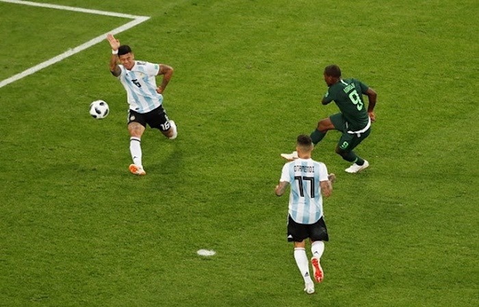 Luật Bỏ Bóng Vào Sân Nhanh: Nguồn Gốc, Vai Trò Và Thông Tin Cần Biết